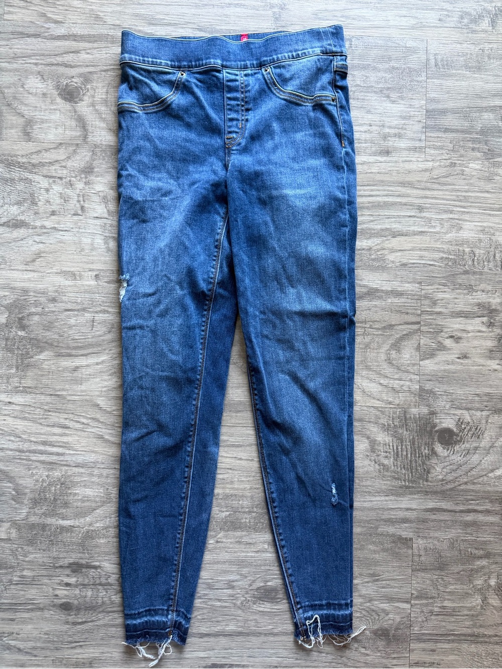 Spanx women’s pull on skinny jeans size small